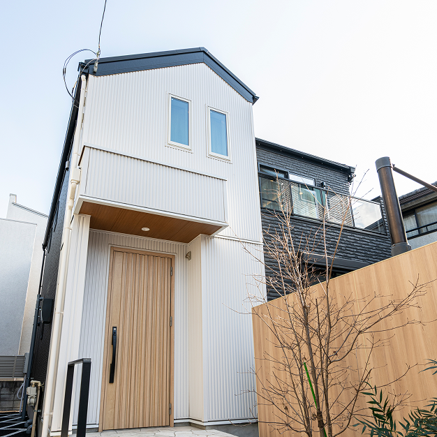 イーストタウン