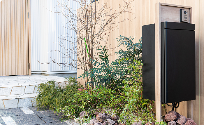 帰宅時の気持ちをほどく、植栽